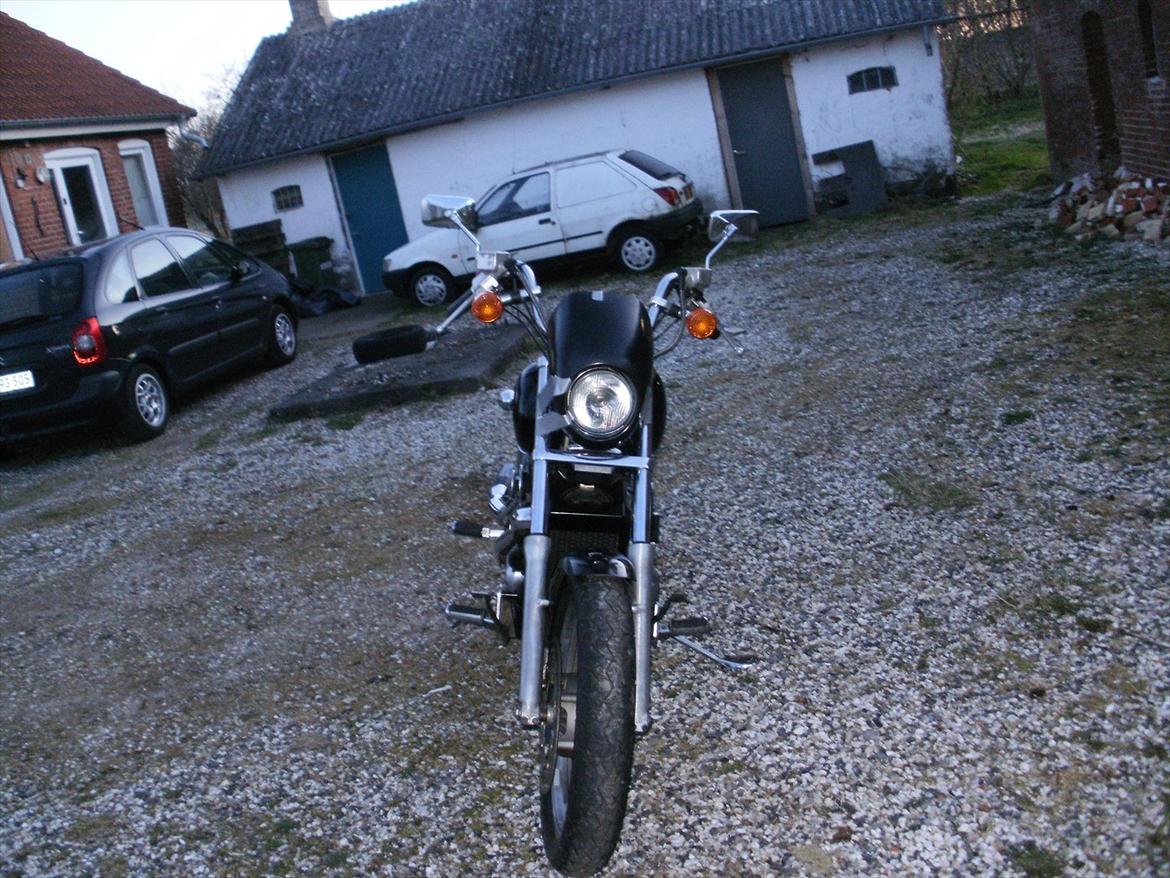 Honda VT 1100 skygge - tror lygte kåben kommer på billede 4