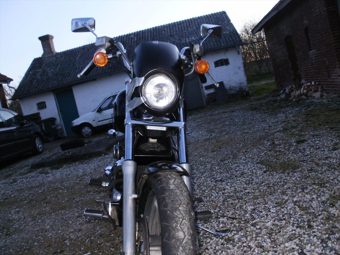 Honda VT 1100 skygge -  det pynter billede 5