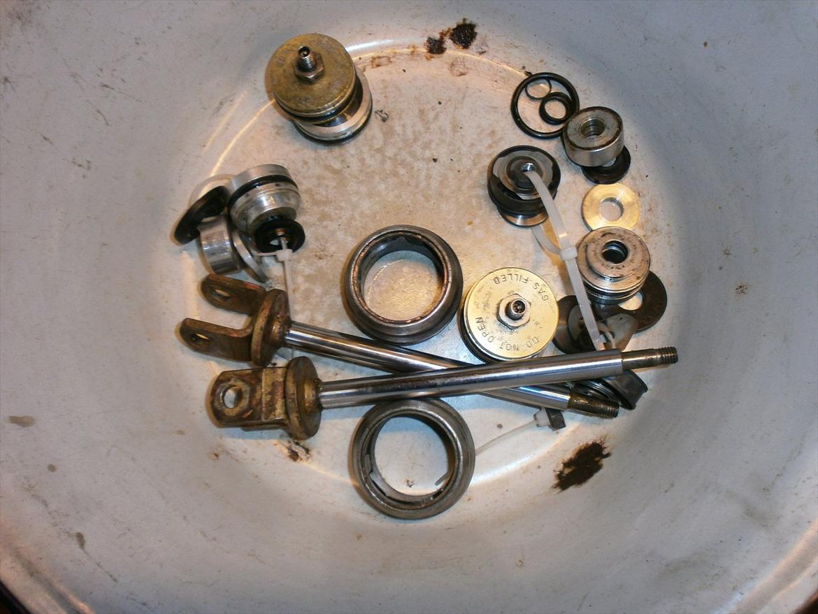 Suzuki GS 750 - Shimser og dimser til Suki´en billede 9