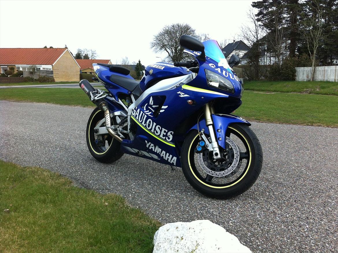 Yamaha R1 VR46 billede 5