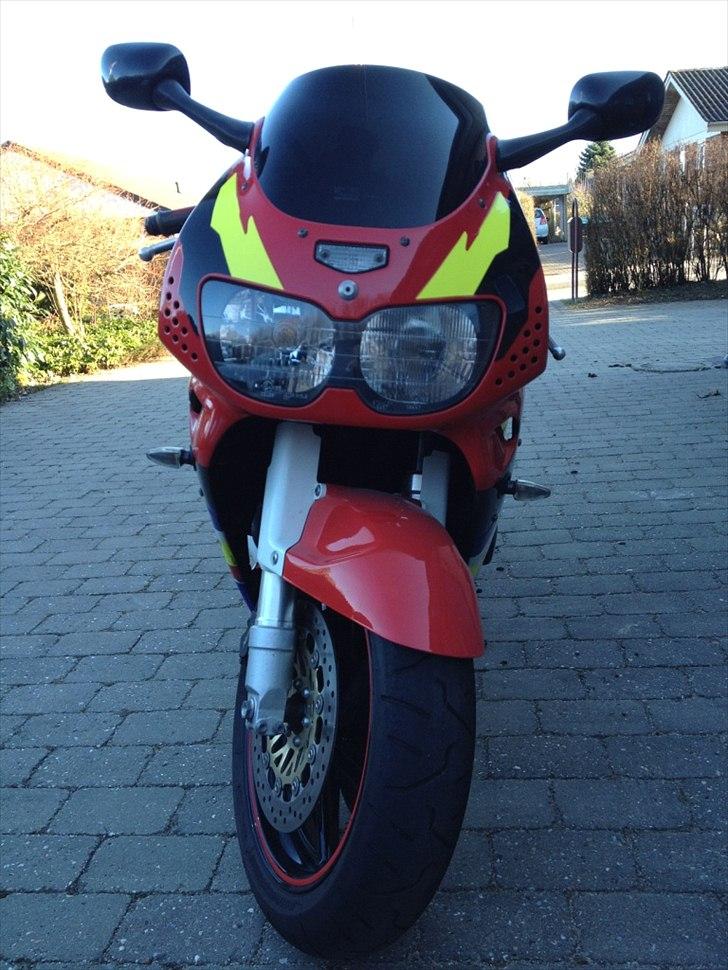 Honda CBR 900 RR billede 3