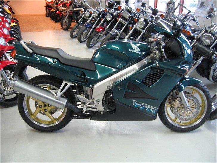 Honda VFR 750 F RC36/2 billede 5