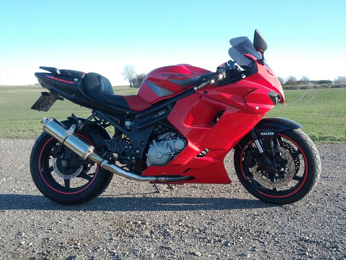 Hyosung GT650R - Sæson 2012 billede 6