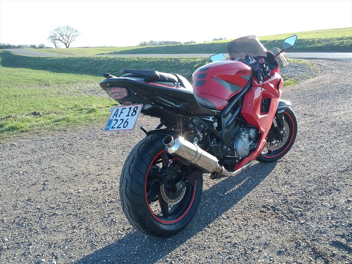 Hyosung GT650R billede 15