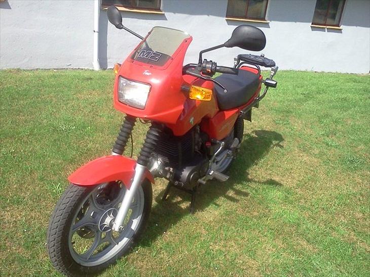 {{currentPhoto.altText}} billede {{currentPhoto.number}}