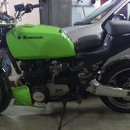 Kawasaki z 750 r streetbike