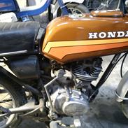 Honda CB 125