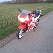 Honda cbr 600 f2