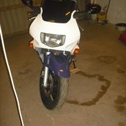 Honda cbr 600f2