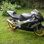 Suzuki gsx-r (solgt)