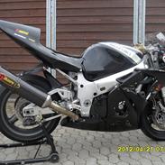 Suzuki GSX-R 750 Srad solgt
