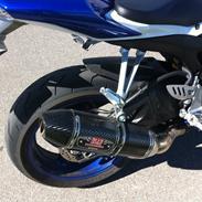 Suzuki gsxr 750k8