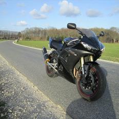 Yamaha R6