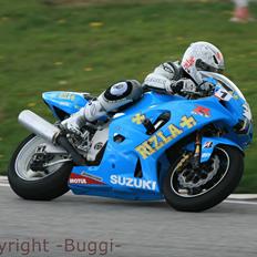 Suzuki GSX-R750 SRAD Baneged