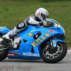 Suzuki GSX-R750 SRAD Baneged