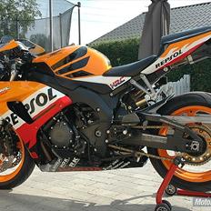 Honda CBR1000RR 