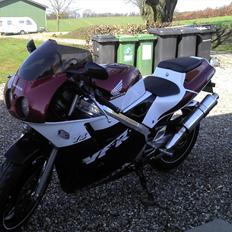 Honda VFR 400 NC30