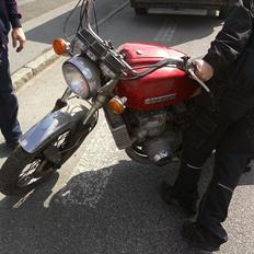 Suzuki GT 750 Vandbøffel