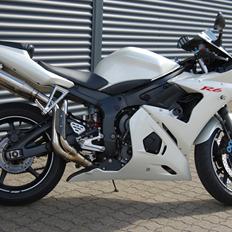 Yamaha YZF-R6 (Solgt)