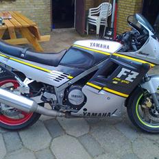 Yamaha FZ 750 (Solgt) 