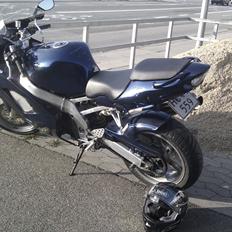 Kawasaki ZX9R