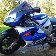 Suzuki TL1000R solgt 