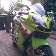 Kawasaki ZX-9R
