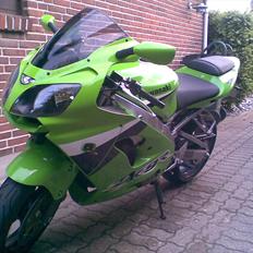 Kawasaki ZX-9R