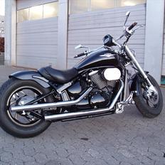 Suzuki vz 800 intruder