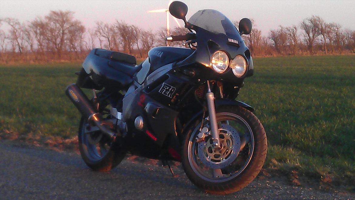 Yamaha FZR 600 Genesis billede 11