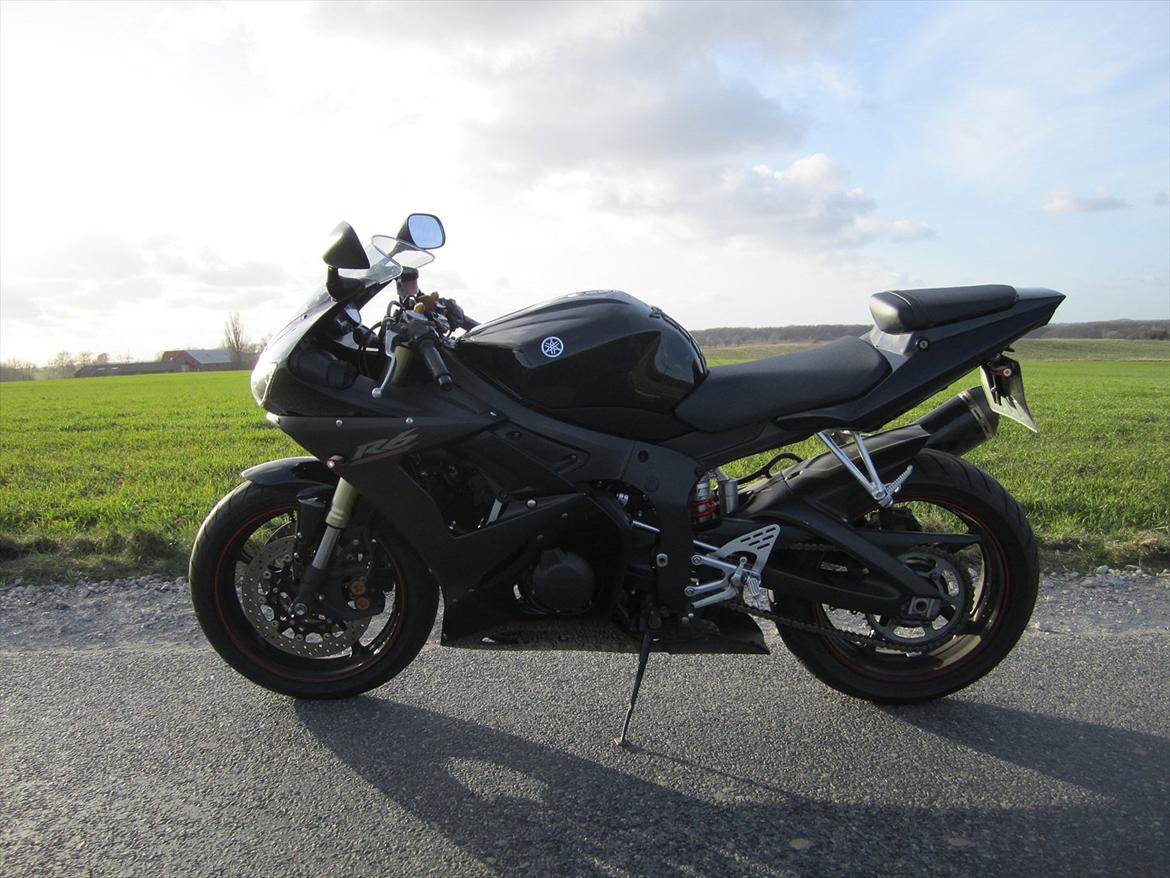 Yamaha R6 billede 7
