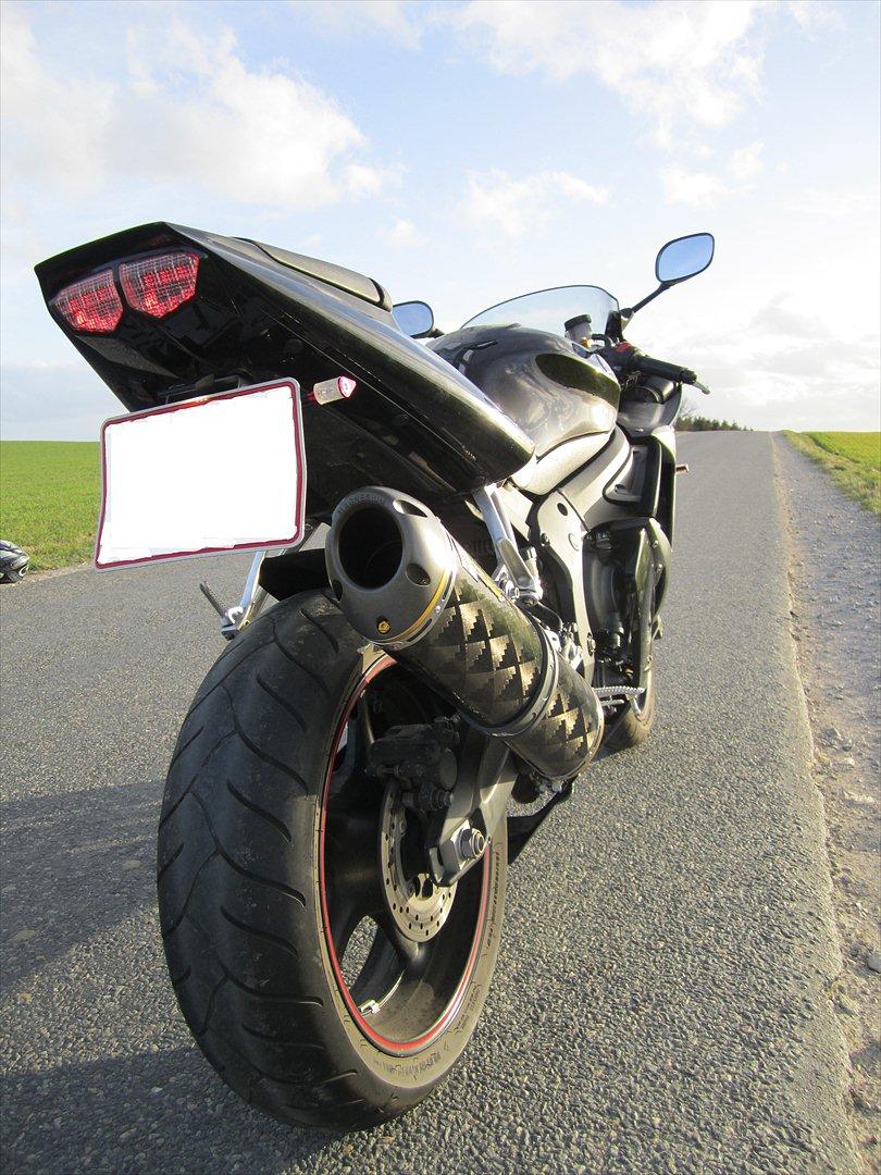 Yamaha R6 billede 12