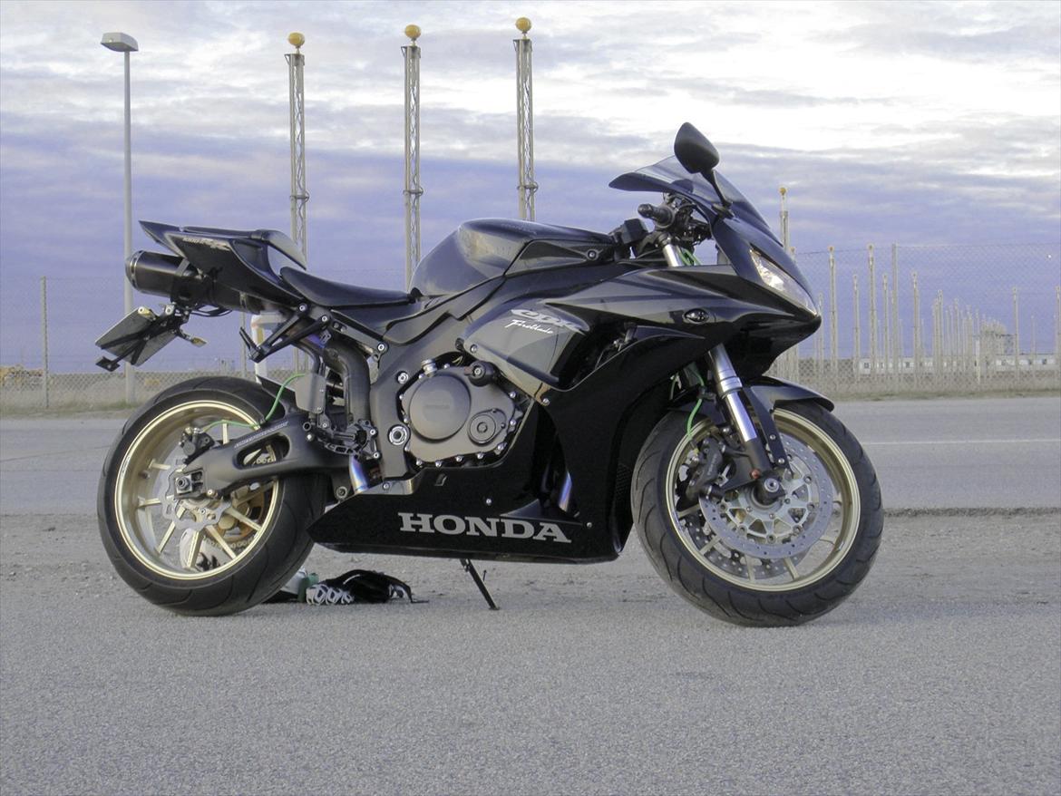 Honda CBR1000RR billede 1