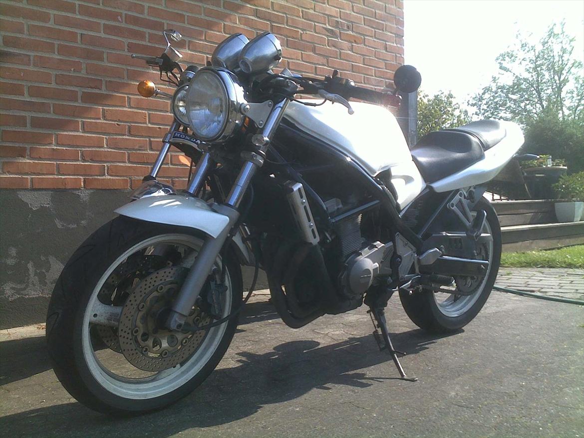 Suzuki GSF 400 Bandit billede 3