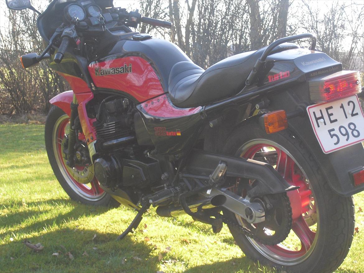 Kawasaki GPZ 750 Turbo billede 7