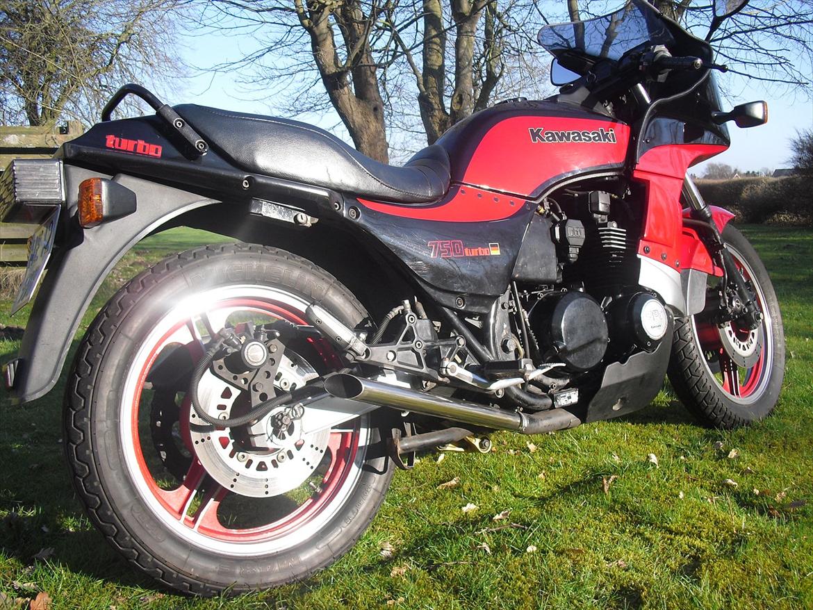 Kawasaki GPZ 750 Turbo billede 9