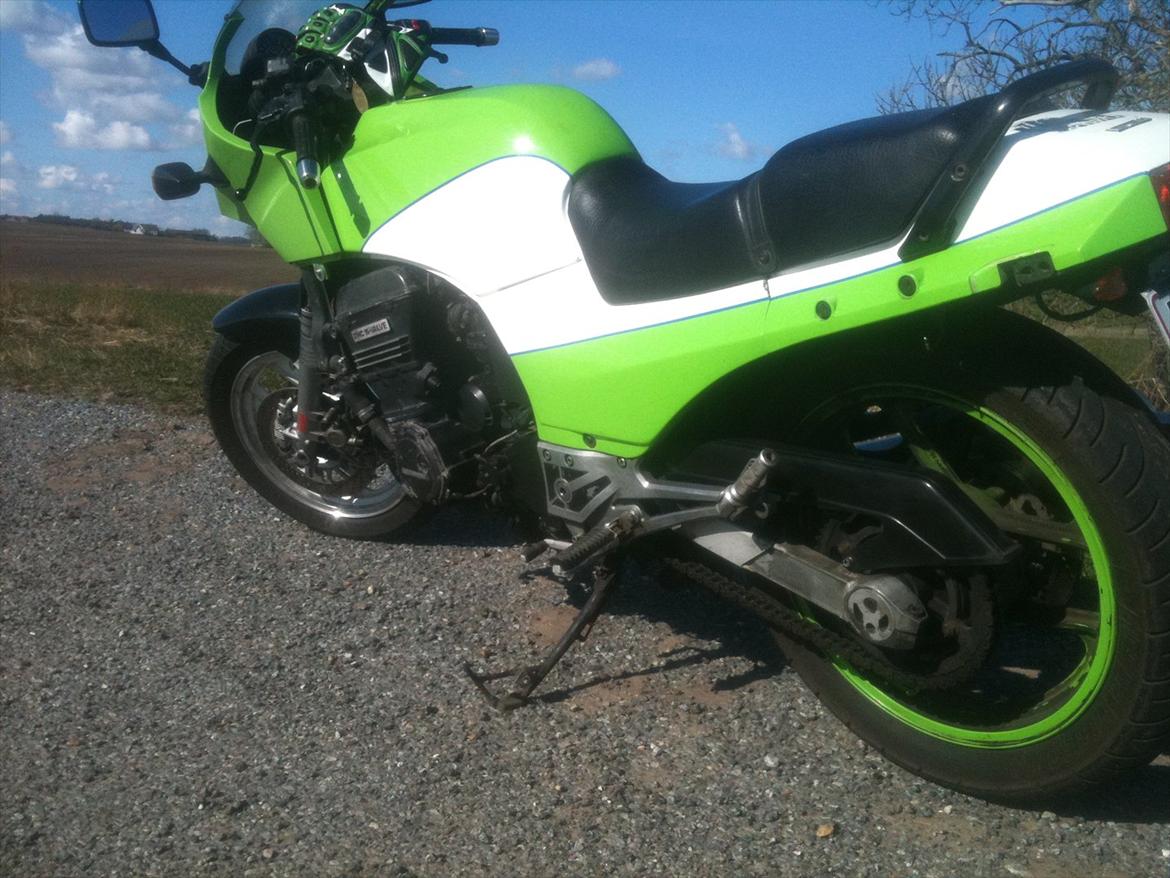 Kawasaki GPZ900R billede 6