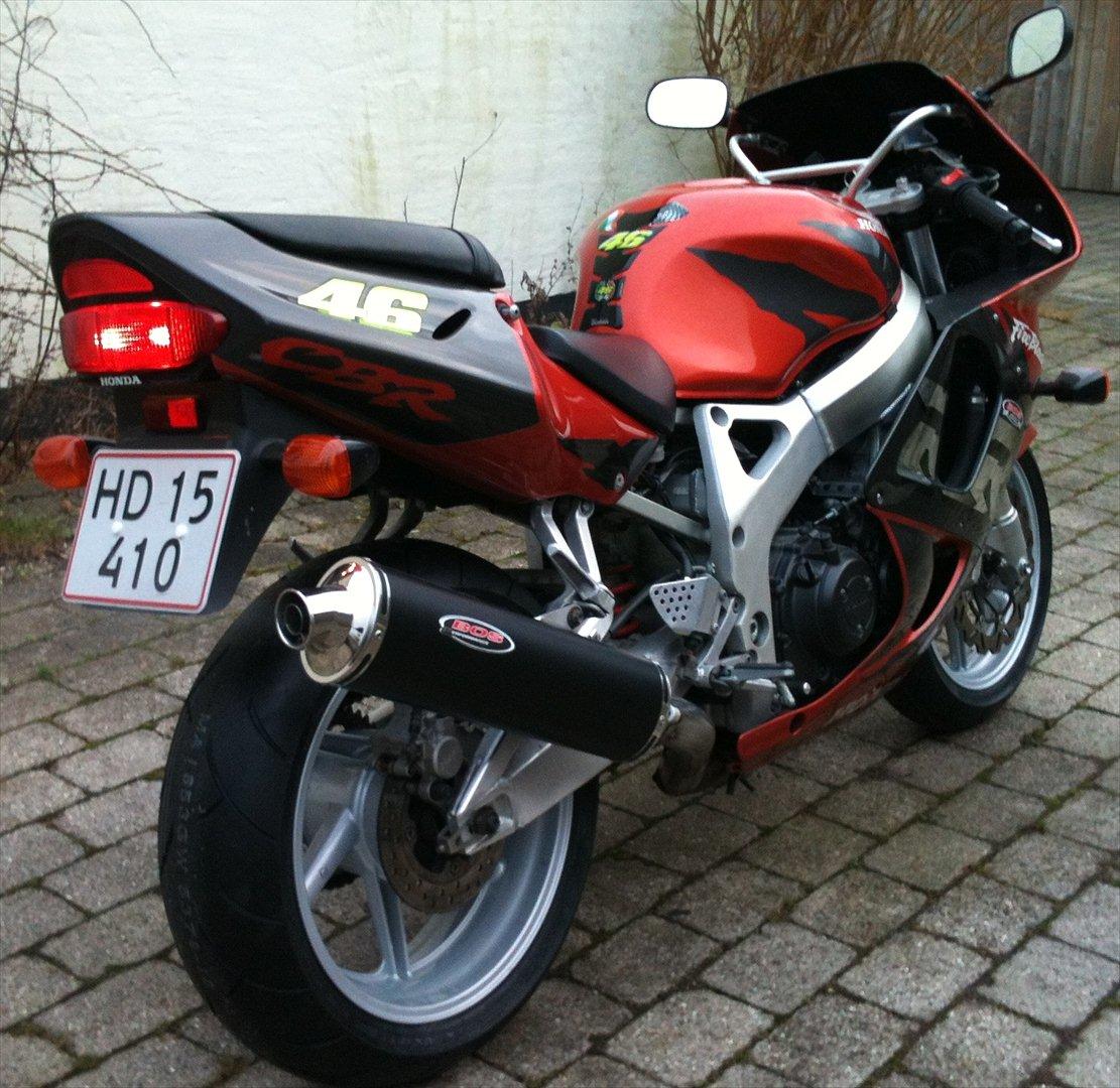 Honda CBR 900 RR billede 2