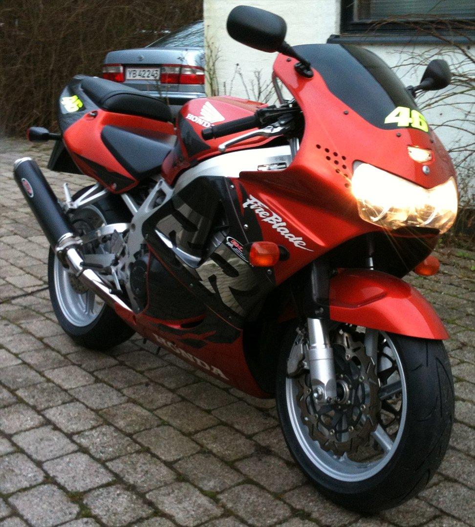 Honda CBR 900 RR billede 3