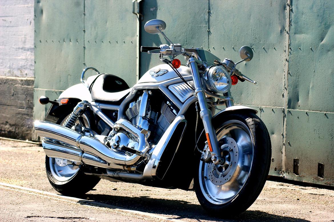 Harley Davidson V-Rod VRSCA 100th Anniversary billede 3