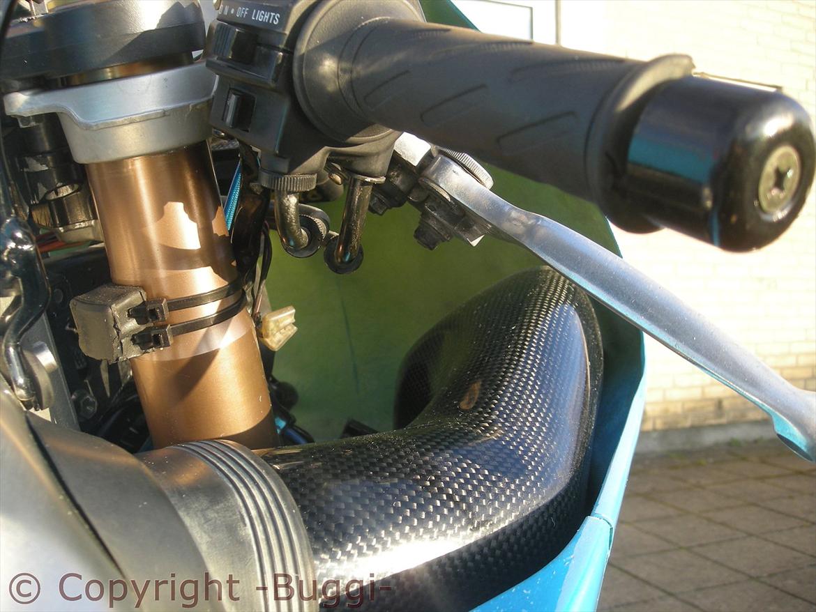 Suzuki GSX-R750 SRAD Baneged - Kulfiber RAM-Air indtag billede 8