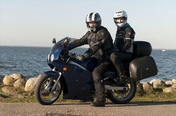 Suzuki GS 500e - Første køretur efter nylakering og med nye sidetasker. Turen gik til Træf i Esbjerg 2012 billede 7