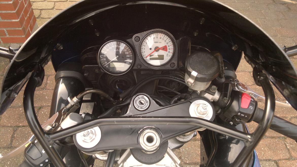 Suzuki GSX 600 R - Randers - - cockpittet billede 10