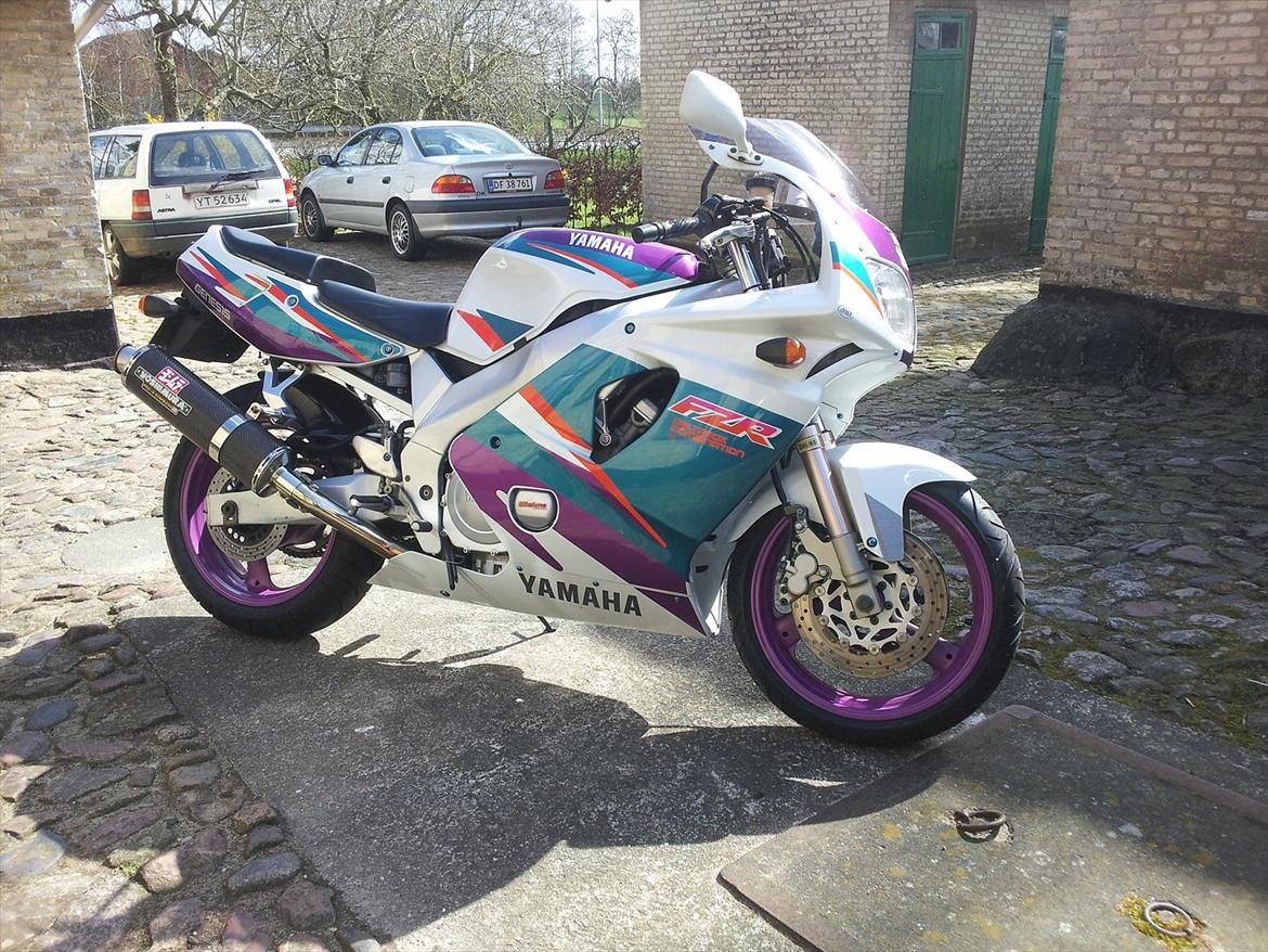 Yamaha FZR 600R billede 1