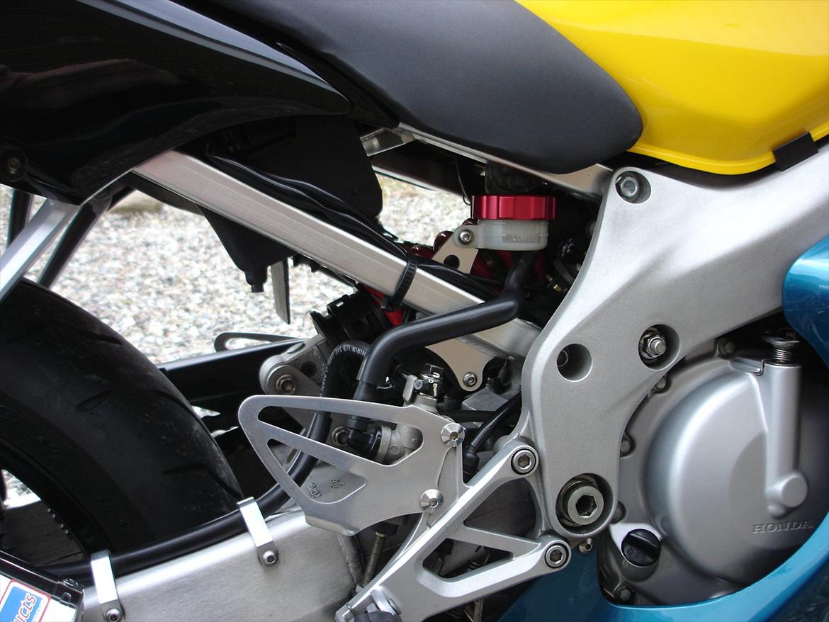 Honda CBR 600F4 billede 9