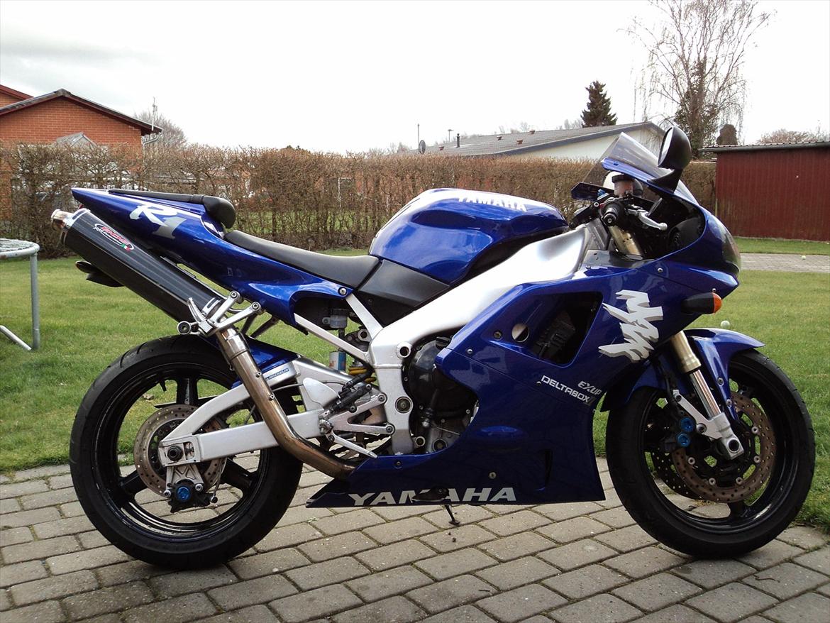 Yamaha R1 (solgt) billede 1