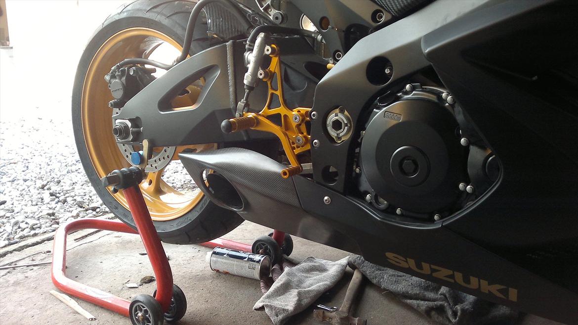 Suzuki GSXR 1000( TOTALSKADET) billede 5