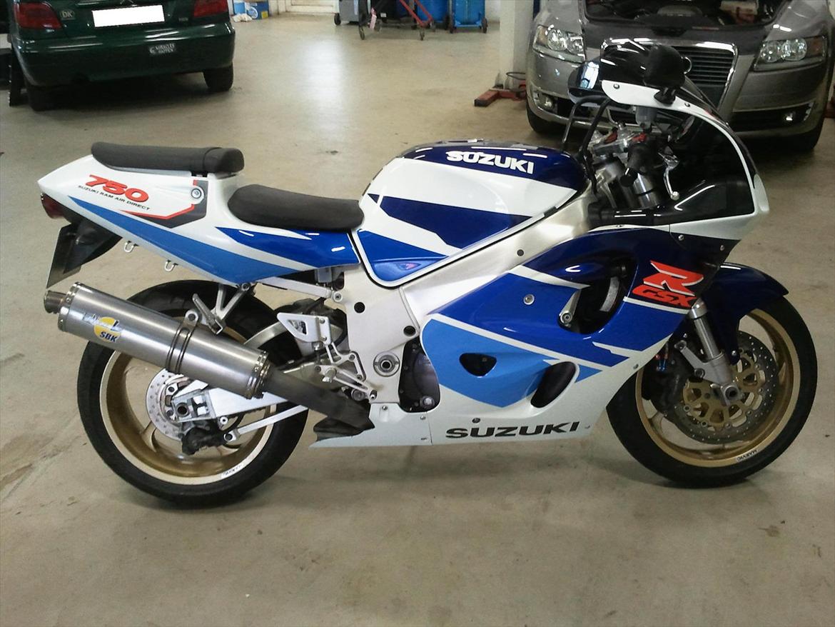 Suzuki GSX-R 750 SRAD billede 1