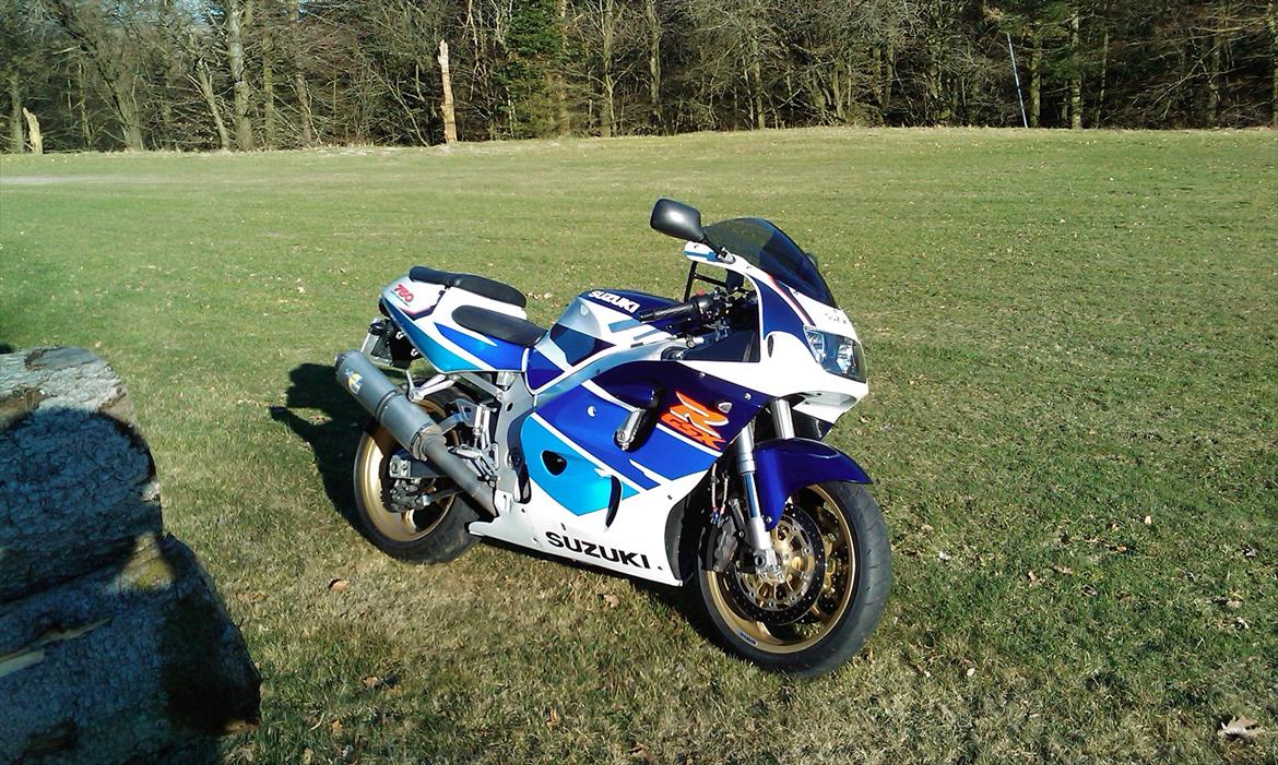 Suzuki GSX-R 750 SRAD billede 2