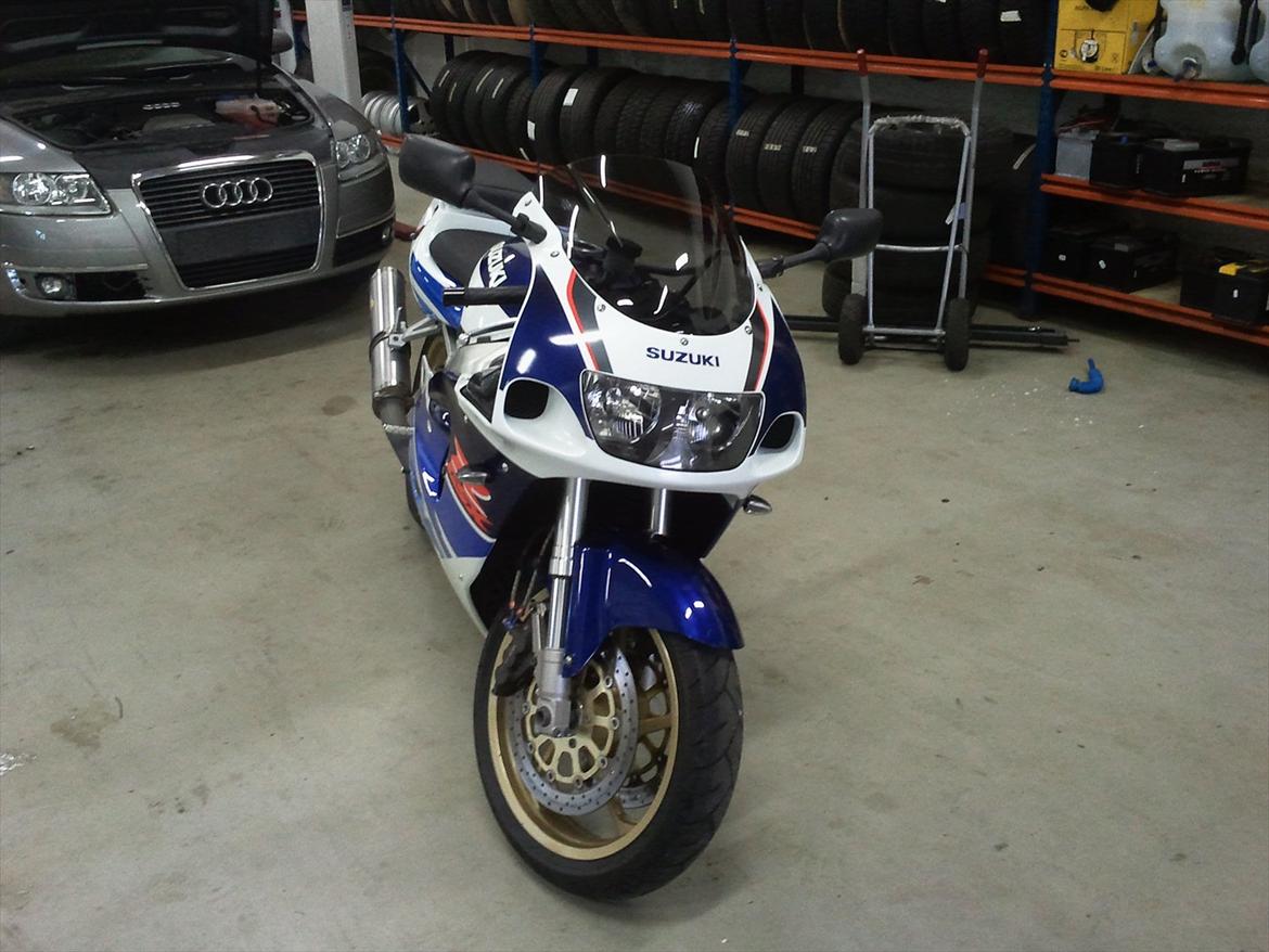 Suzuki GSX-R 750 SRAD billede 5